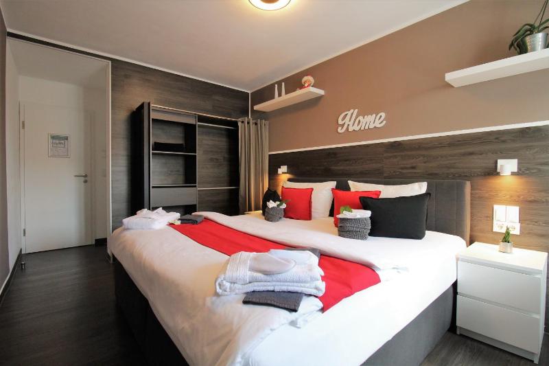 Standard Double Room image 4
