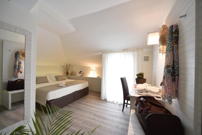 Hotel Negresco - image 15