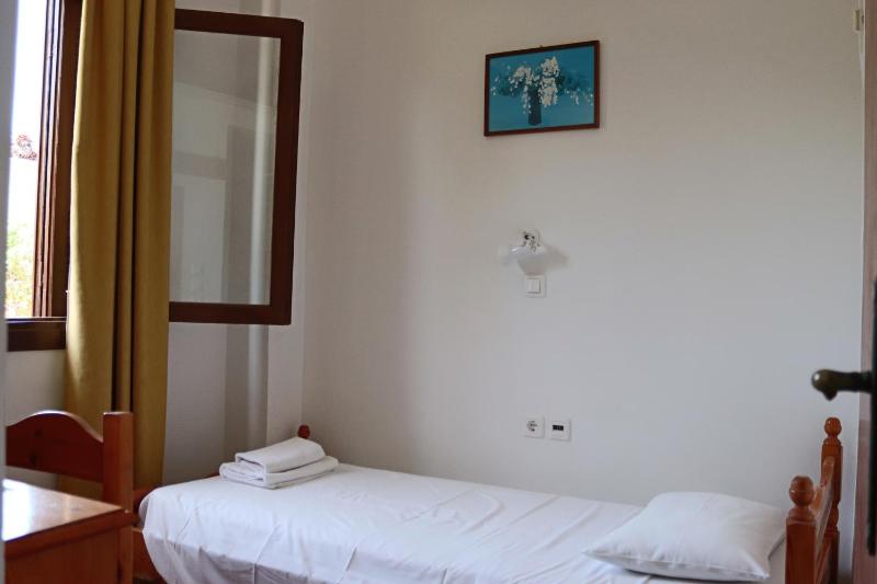 Single Room image 2