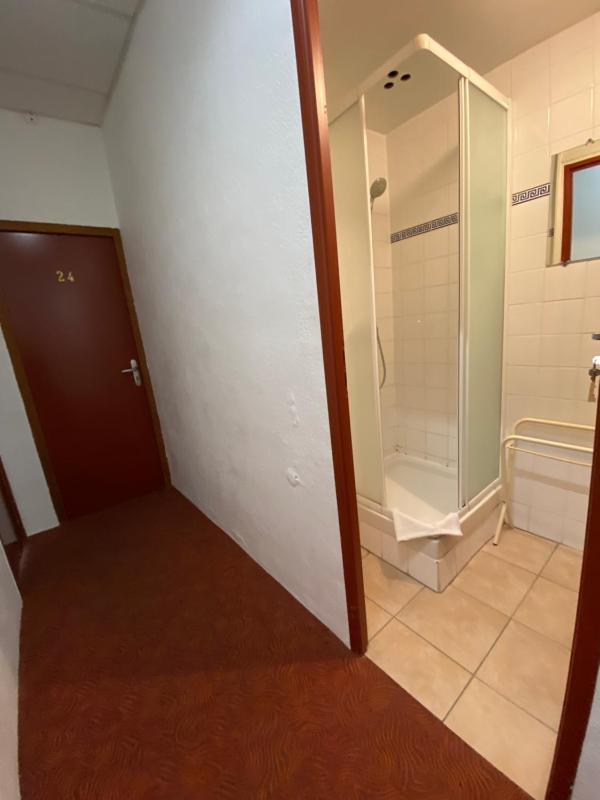 Triple Room with External Bathroom image 3