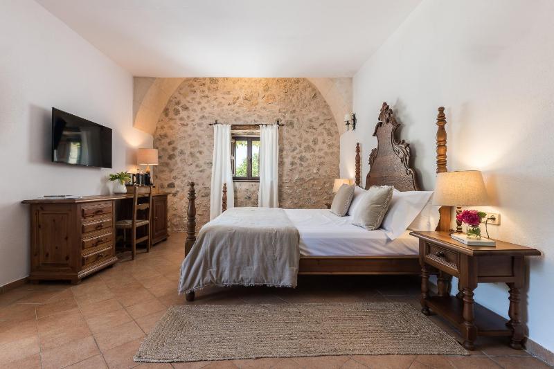Double Room image 1