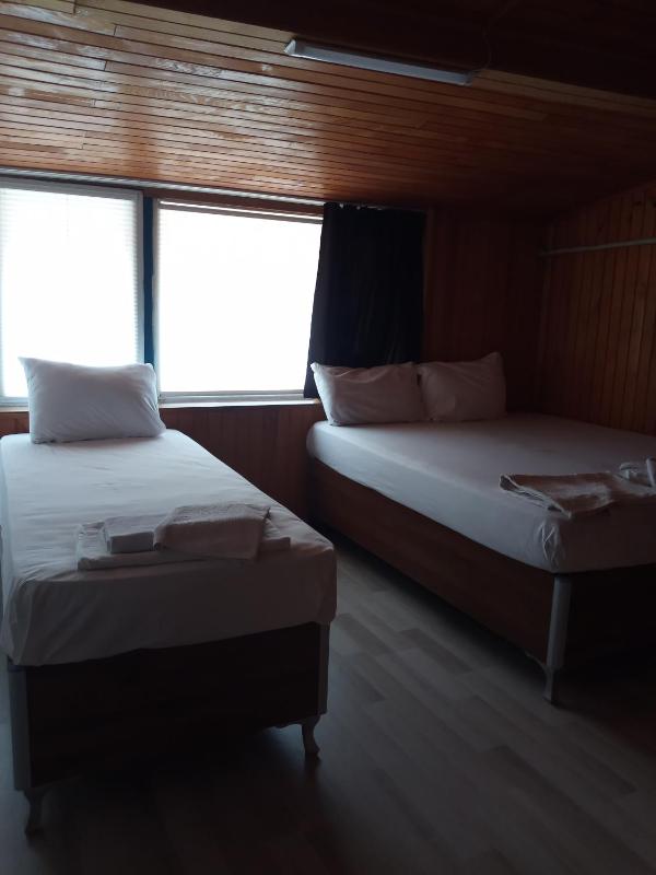 Budget Triple Room image 4