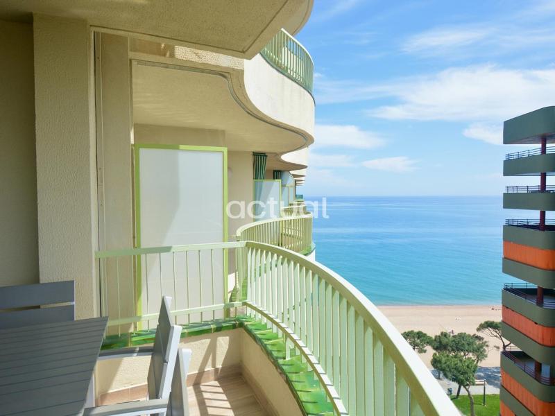 Super Beach 10H Images