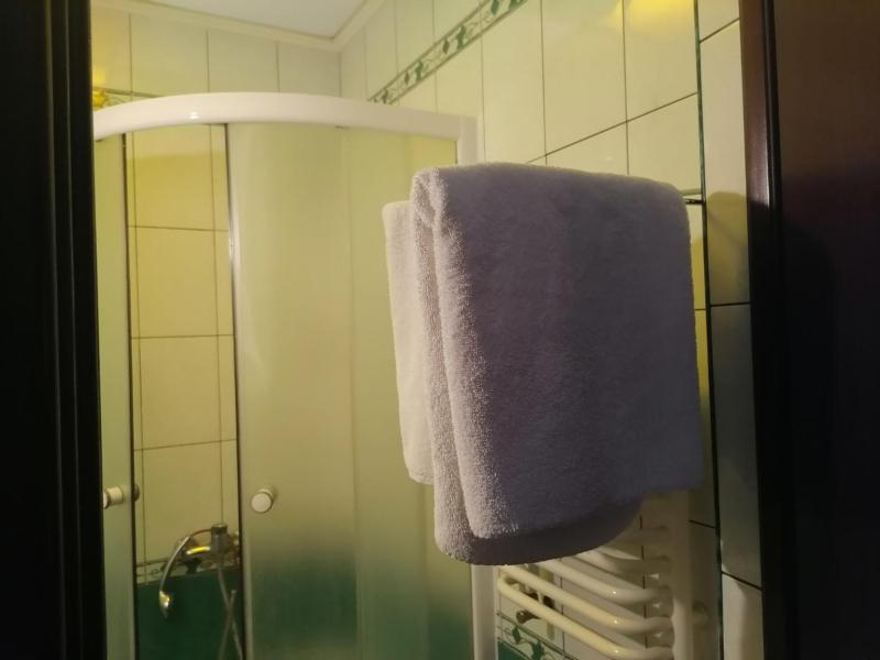 Budget Double Room image 2