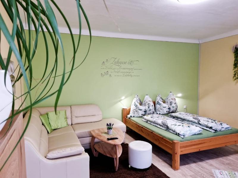 Large One-Bedroom Apartment image 2
