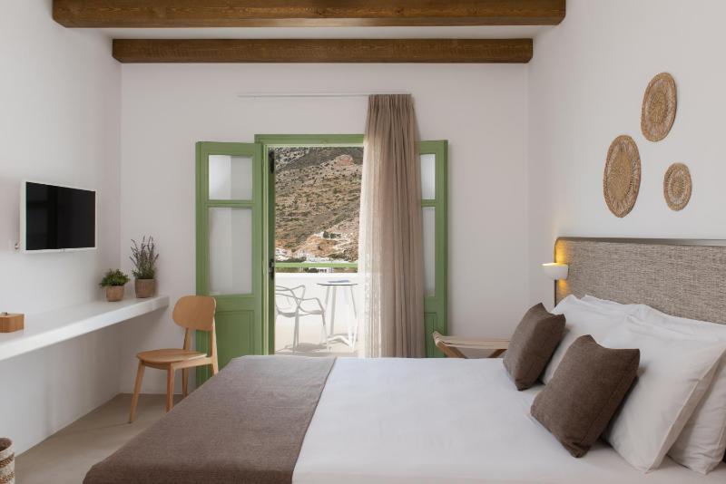 Double Room with Sea View image 1