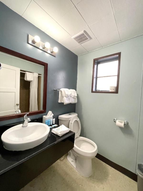 King Room image 4