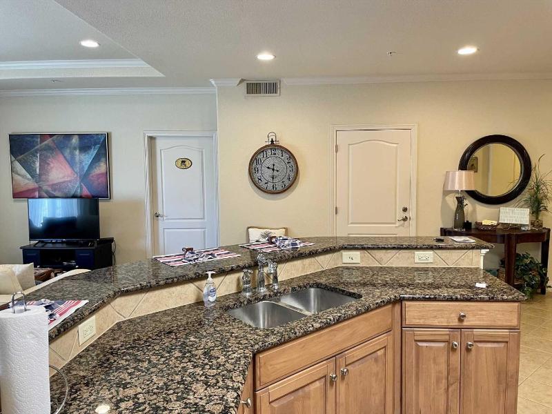 LAGUNA BAY 302N condo - image 13