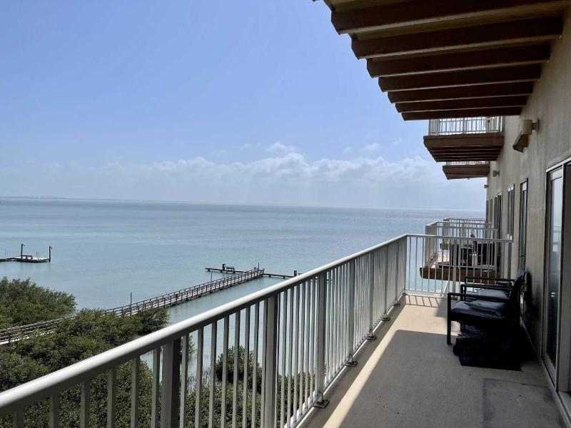 LAGUNA BAY 302N condo - image 21
