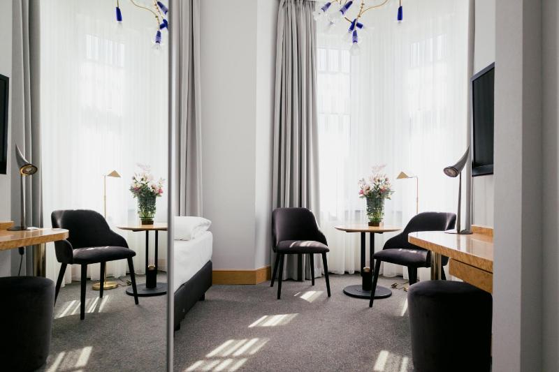 Comfort Double Room (bed size 180cm) image 3