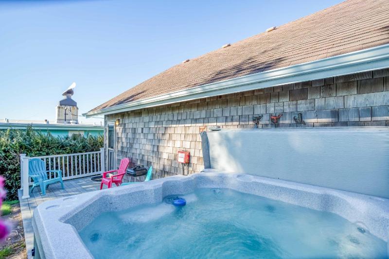 High Tides Beach House - image 32