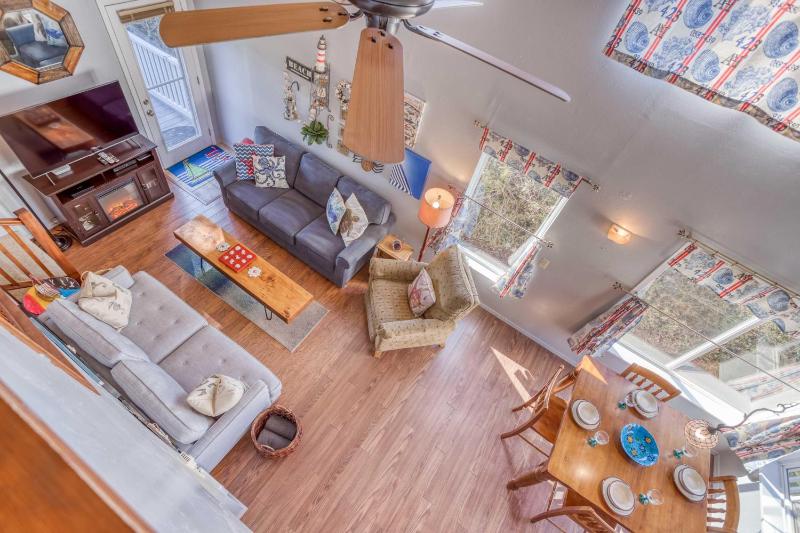 High Tides Beach House - image 35