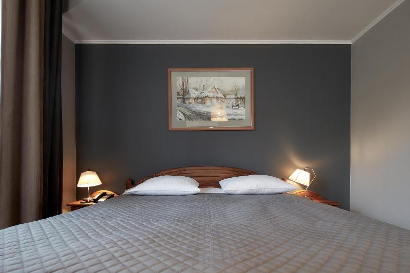 Apartment with Balcony image 4