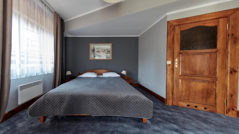 Double or Twin Room image 3