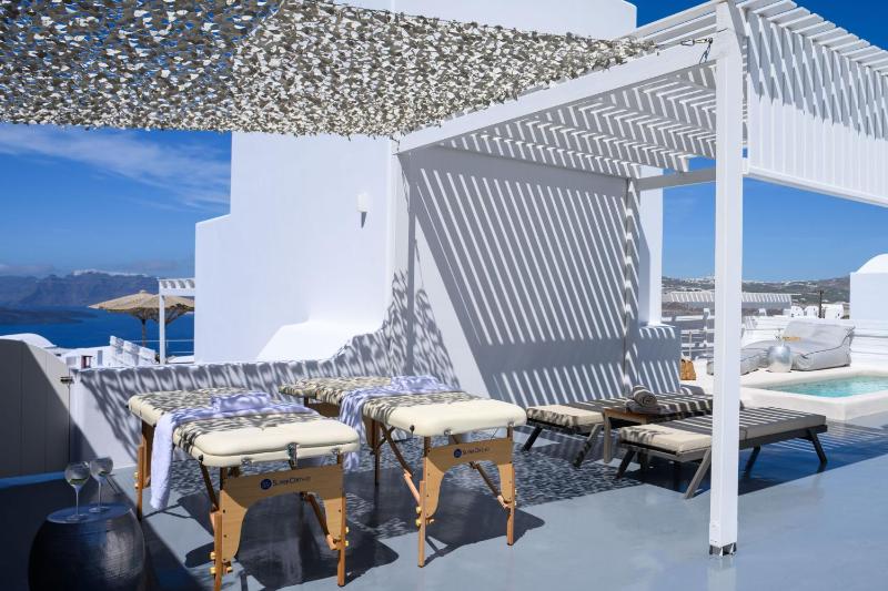 Deluxe Villa with Private Pool image 3