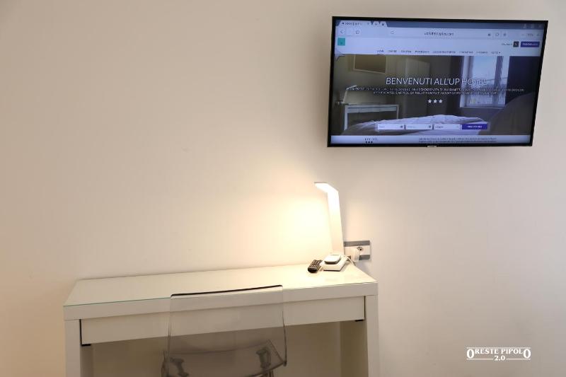 Deluxe Double Room image 3