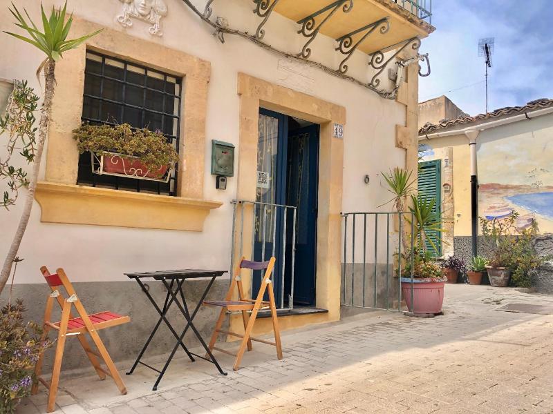 Bellassai Homes - image 20