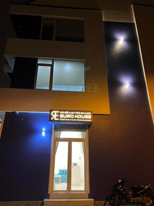 EURO HOUSE - image 13