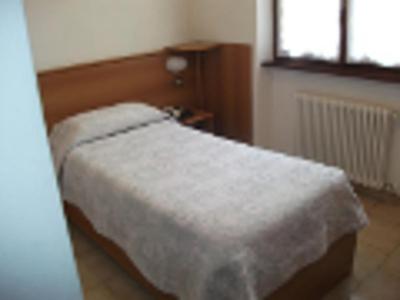 Standard Single Room with Mountain View image 2
