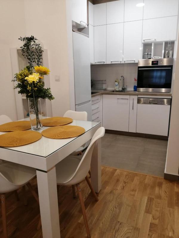Center Sunrise Apartment - image 11