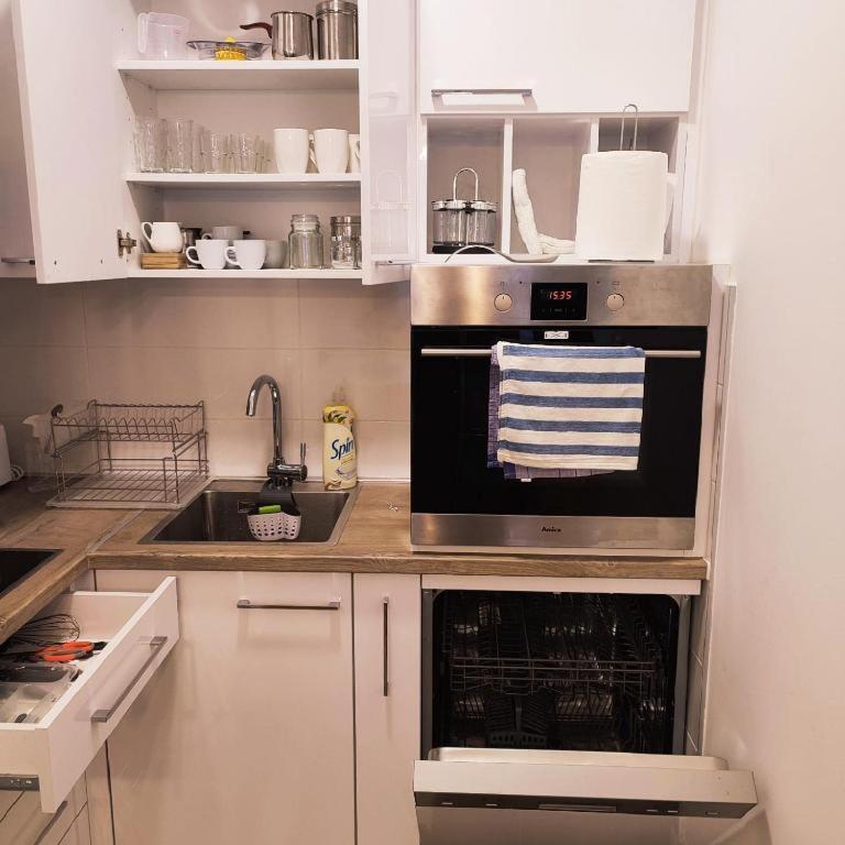 Center Sunrise Apartment - image 15