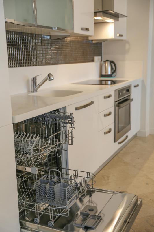 One-Bedroom House image 3