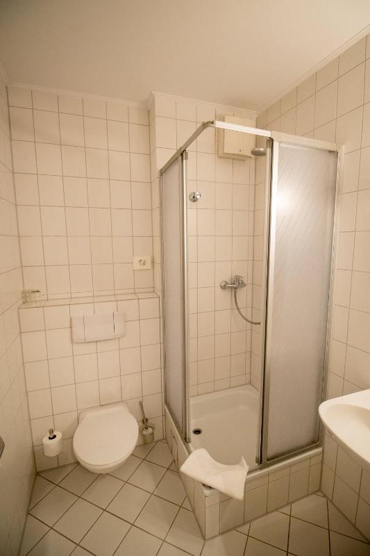 Small Double Room image 2