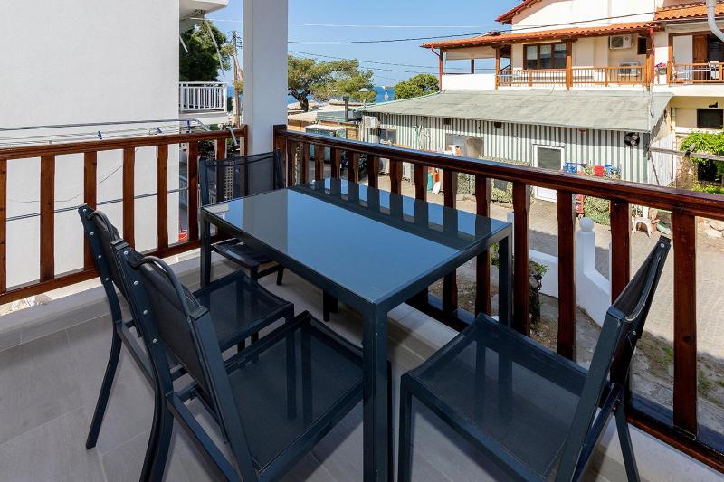 Deluxe Studio image 4