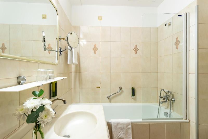 Classic Doppelzimmer image 4