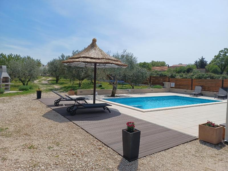 Two-Bedroom House image 3