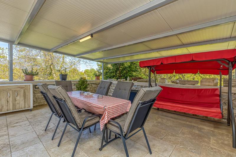Holiday Home image 3
