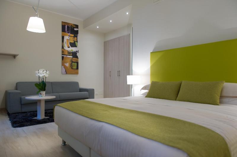 Quadruple Room with Private Bathroom image 2
