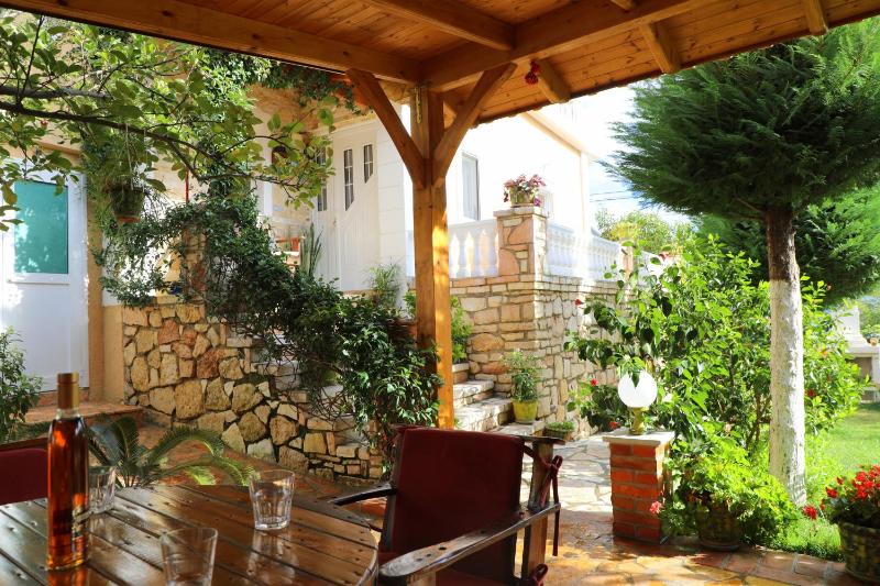 Three-Bedroom Villa image 2