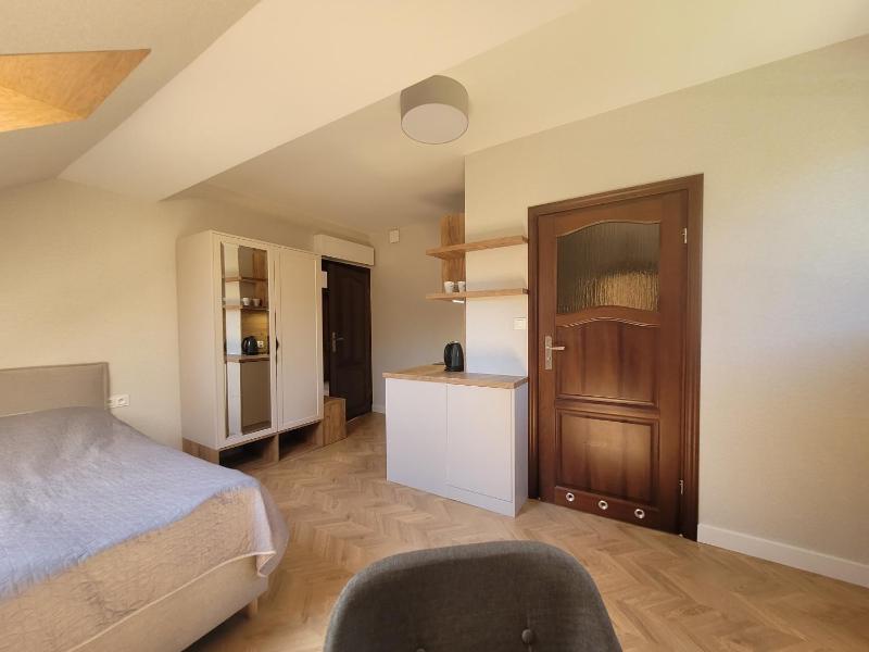 Deluxe Double Room image 3
