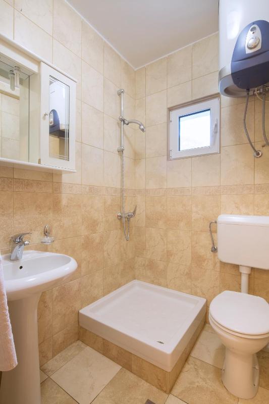 Double Room image 2