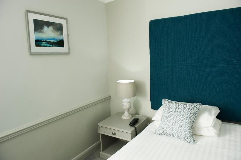Standard Double Room image 4