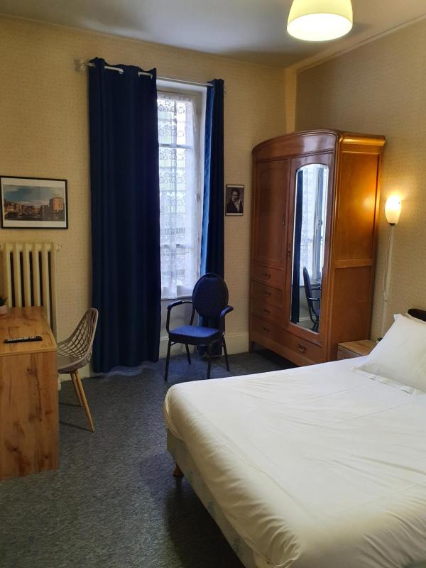Double Room image 1