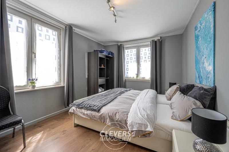 Deluxe Queen Room image 3