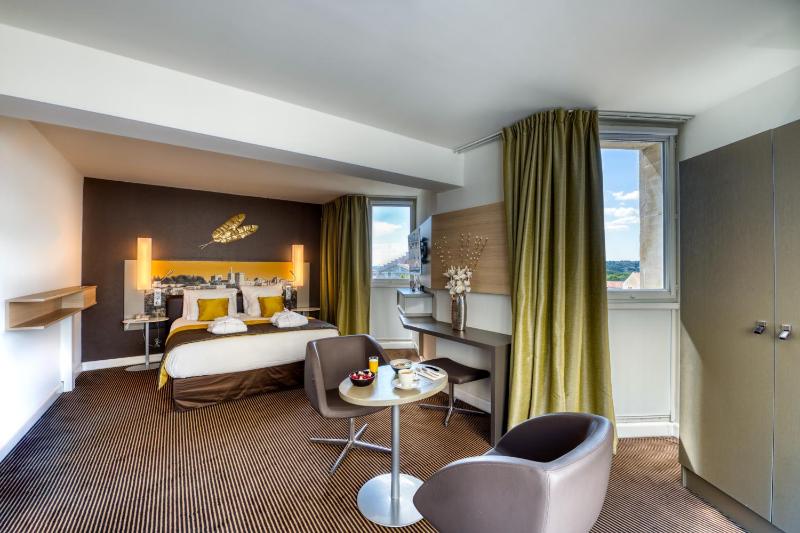 Mercure Avignon Centre Palais des Papes - image 7