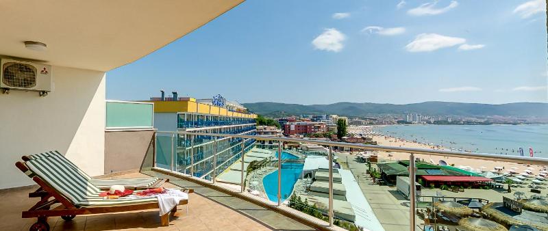 Briz Beach Apartments - image 15