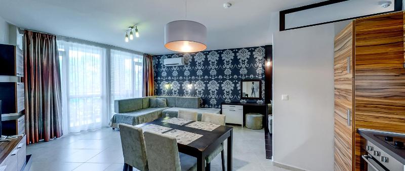 Briz Beach Apartments - image 6