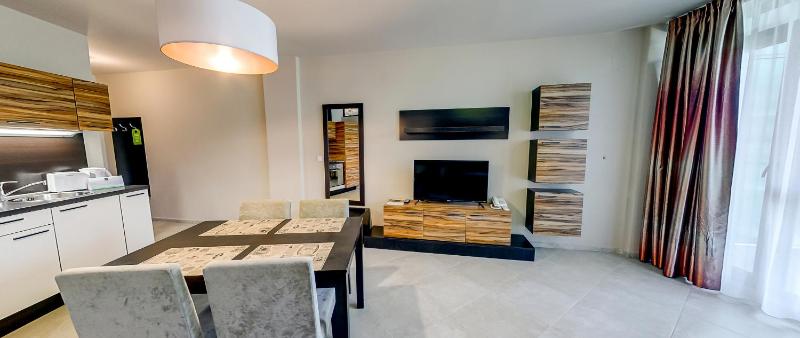 Briz Beach Apartments - image 9