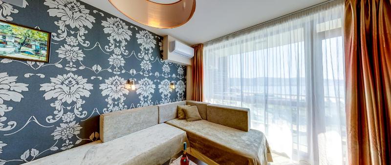 Briz Beach Apartments - image 40