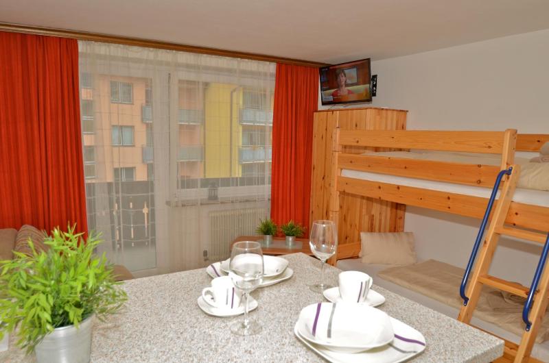 Studio Apartment image 2