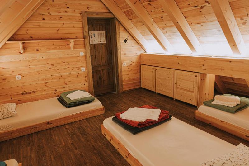 Single Bed in Mixed Dormitory Room image 4