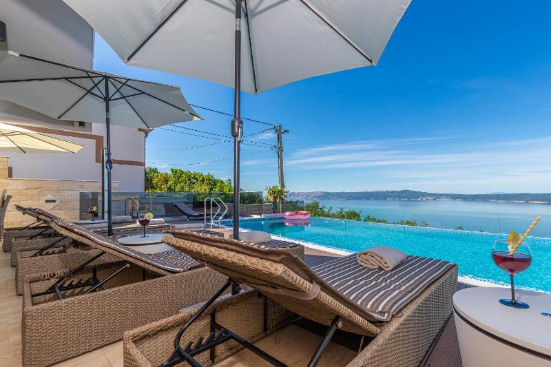 Villa Marassi with Heated Pool Hot Tub and Sauna - image 24