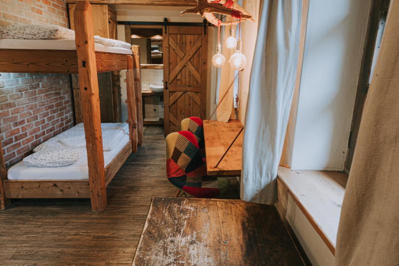 Bed in 6-Bed Mixed Dormitory Room image 3