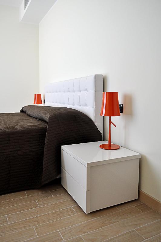 One-Bedroom Apartment image 4