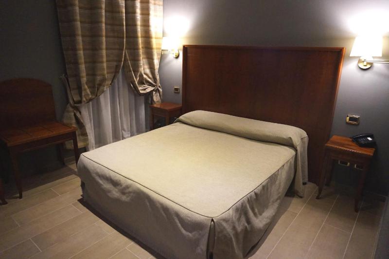 Triple Room image 3
