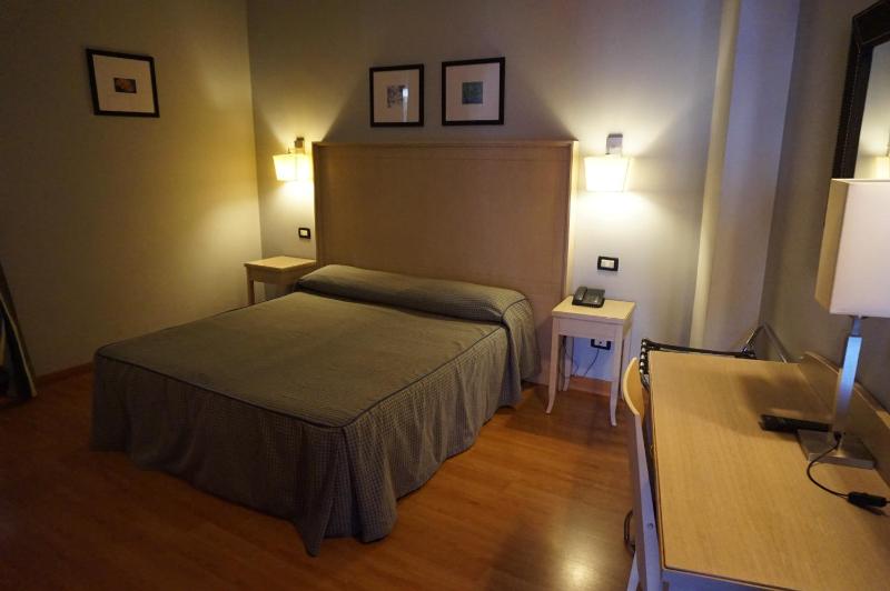 Triple Room image 2
